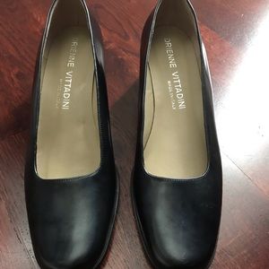 Adrienne Vittadini Wonen’s Pump